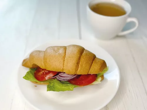 Proteínový cereálny croissant (1 porcia)